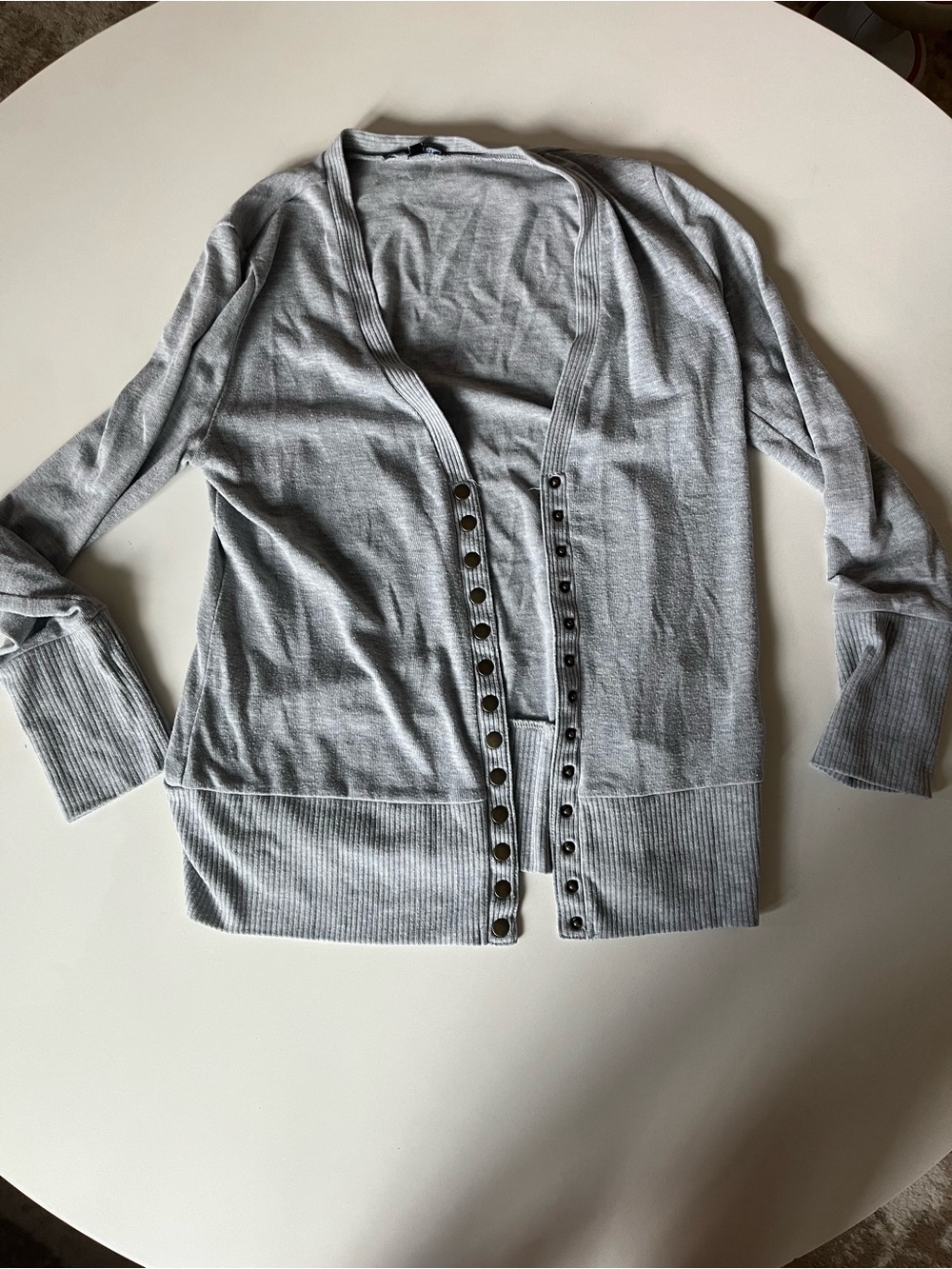 VERA BENDI Light Gray Snap Front Cardigan, Size Medium